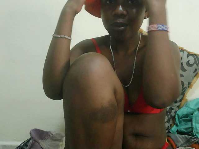 Blackdoll1 live cam on BongaCams