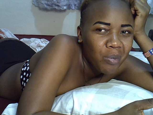 Blackdoll1 live cam on BongaCams