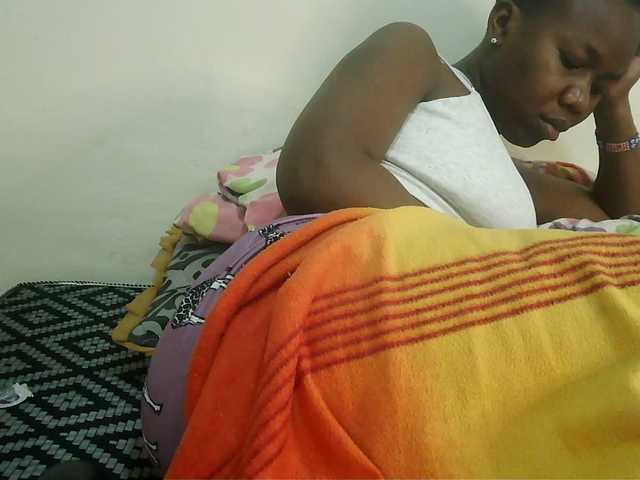 Blackdoll1 live cam on BongaCams
