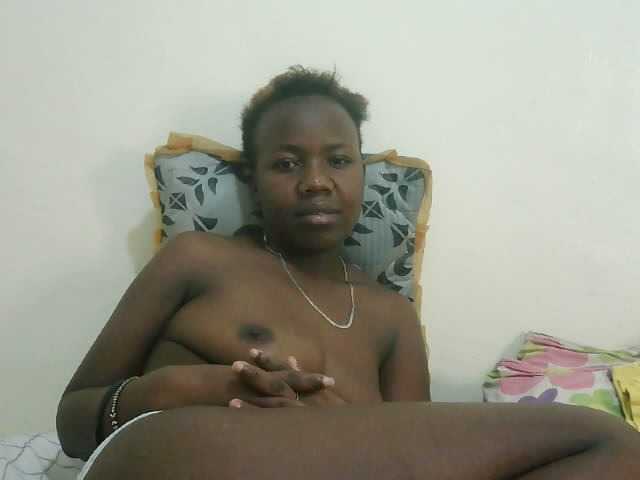 Blackdoll1 live webcam show