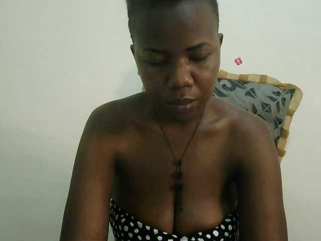 Blackdoll1 live cam on BongaCams