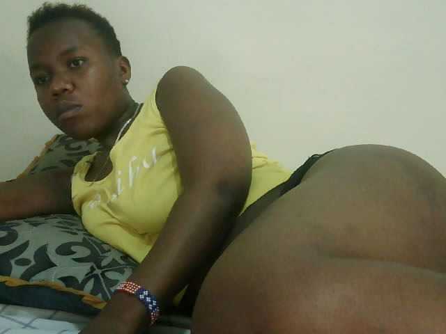 Blackdoll1 live cam on BongaCams