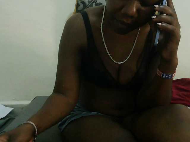 Blackdoll1 live cam on BongaCams