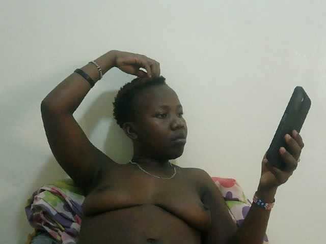 Blackdoll1 live cam on BongaCams