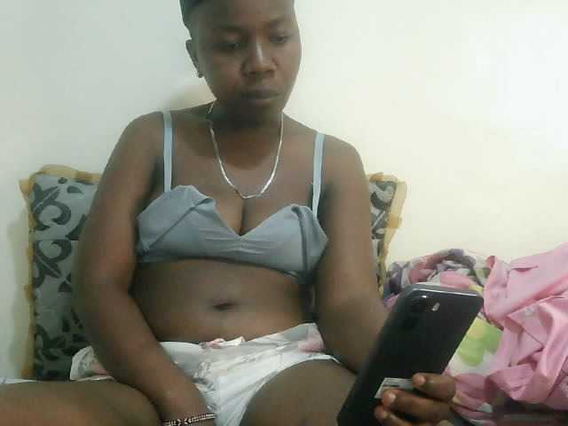 Blackdoll1 live cam on BongaCams