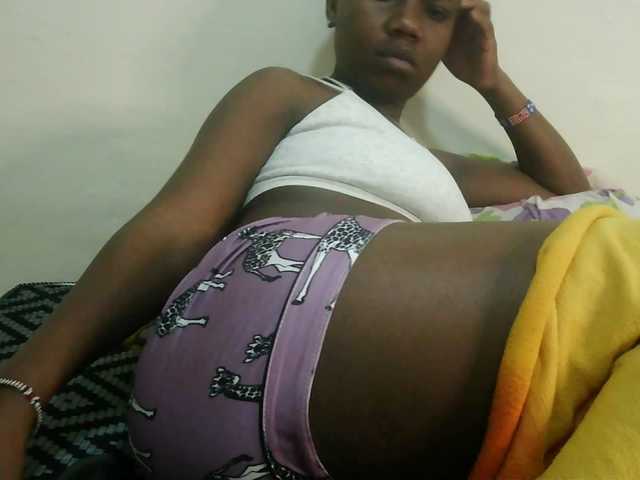 Blackdoll1 live cam on BongaCams