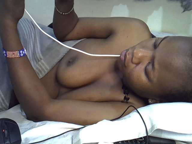 Blackdoll1 live cam on BongaCams