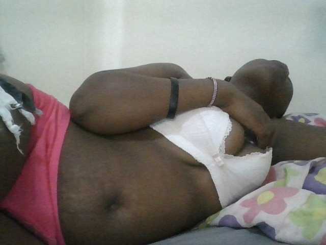 Blackdoll1 live cam on BongaCams