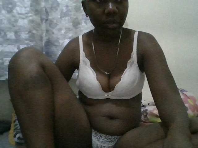 Blackdoll1 live cam on BongaCams