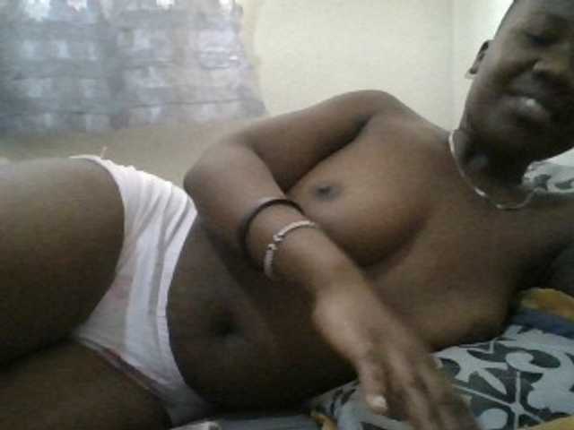 Blackdoll1 live cam on BongaCams