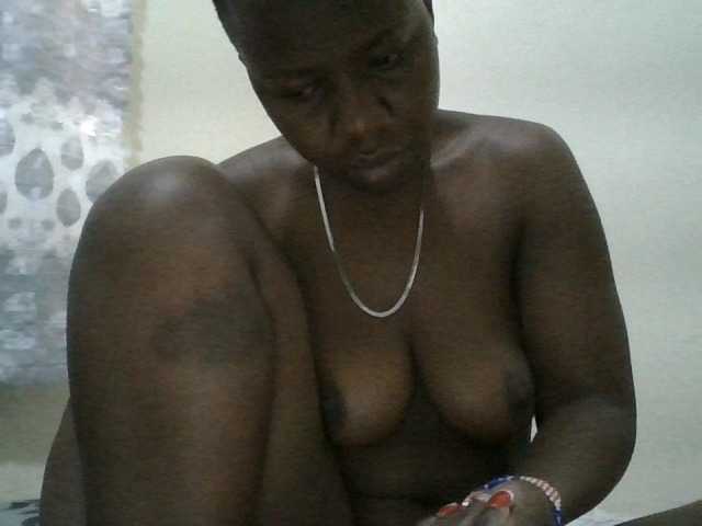 Blackdoll1 live cam on BongaCams
