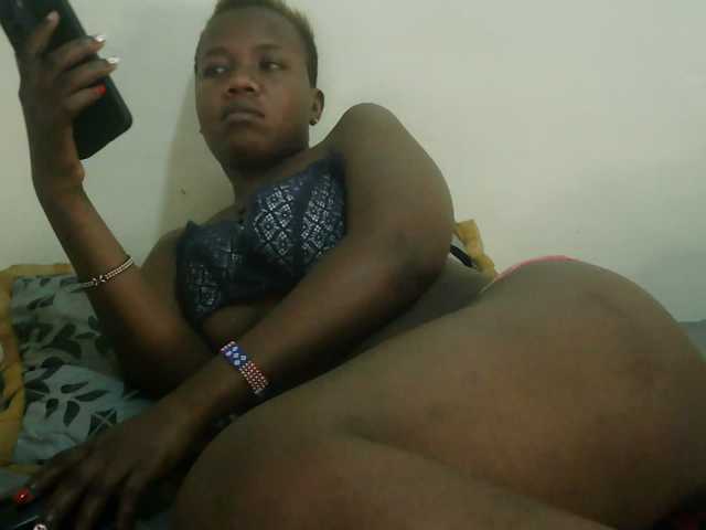 Blackdoll1 live cam on BongaCams