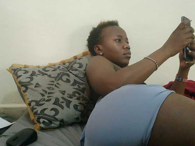 Blackdoll1 live cam on BongaCams