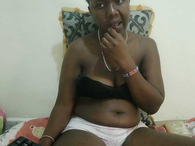Blackdoll1 live cam on BongaCams