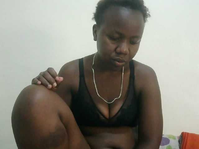 Blackdoll1 live cam on BongaCams