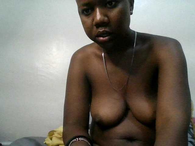 Blackdoll1 live cam on BongaCams