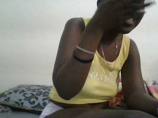 Blackdoll1 live cam on BongaCams