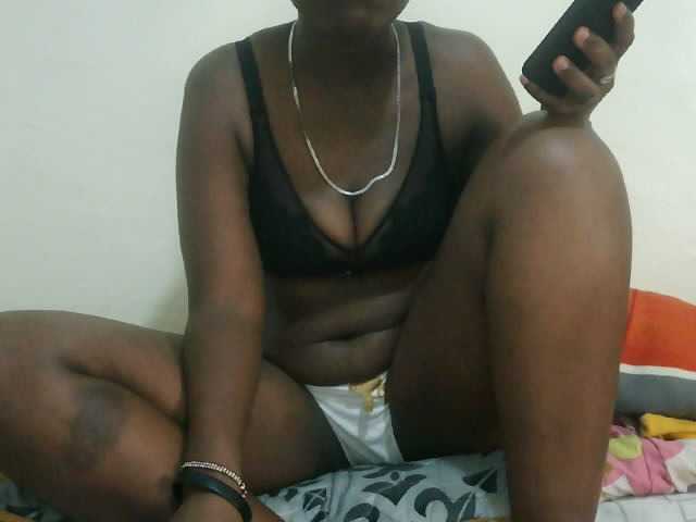 Blackdoll1 live cam on BongaCams