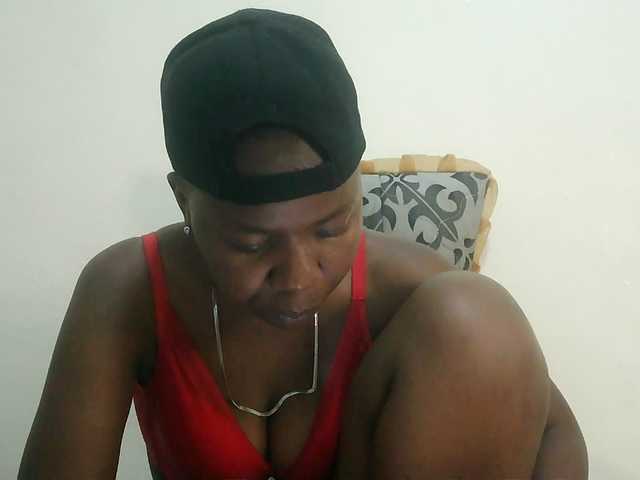 Blackdoll1 live cam on BongaCams