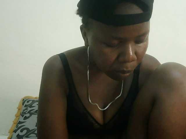 Blackdoll1 live cam on BongaCams