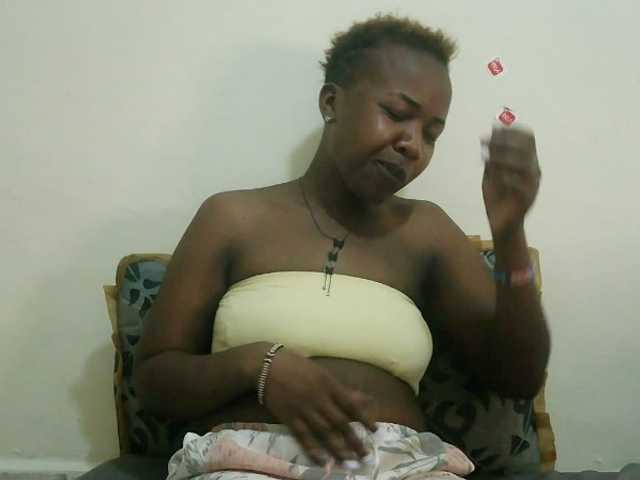 Blackdoll1 live cam on BongaCams