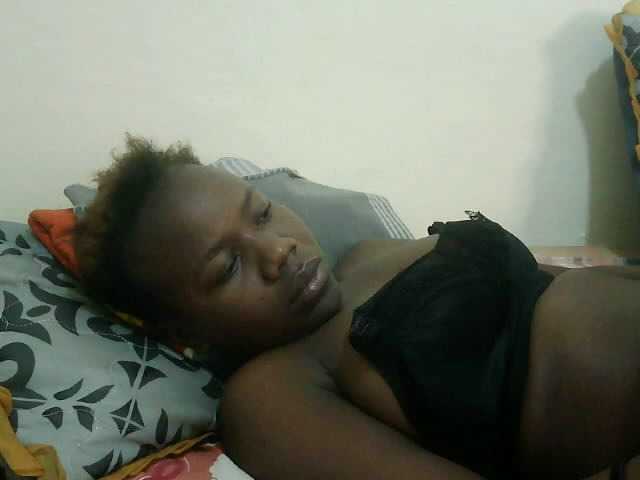 Blackdoll1 live cam on BongaCams
