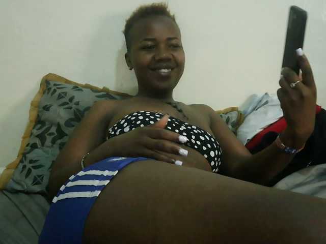 Blackdoll1 live cam on BongaCams