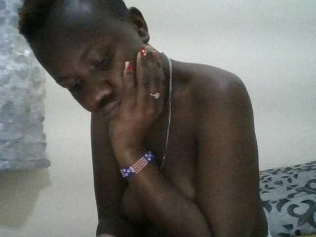 Blackdoll1 live cam on BongaCams