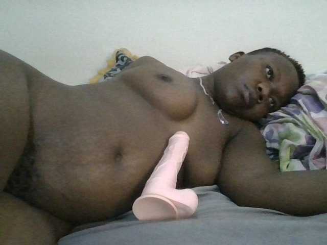 Blackdoll1 live cam on BongaCams