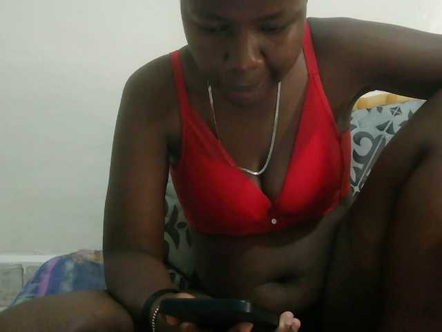 Blackdoll1 live cam on BongaCams