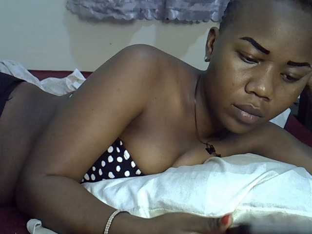 Blackdoll1 live cam on BongaCams