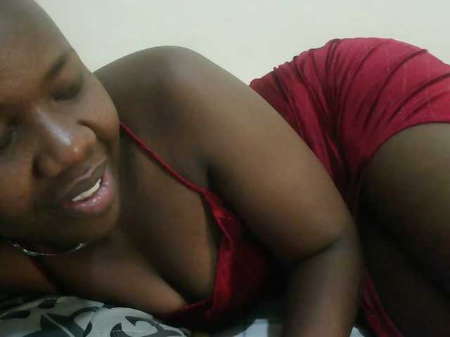 Blackdoll1 live cam on BongaCams