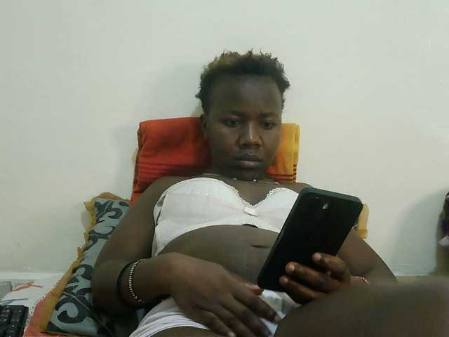 Blackdoll1 live cam on BongaCams