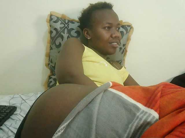 Blackdoll1 live cam on BongaCams