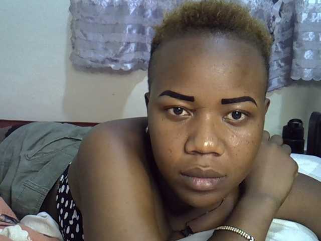 Blackdoll1 live cam on BongaCams