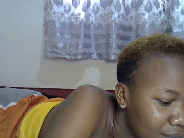 Blackdoll1 live cam on BongaCams