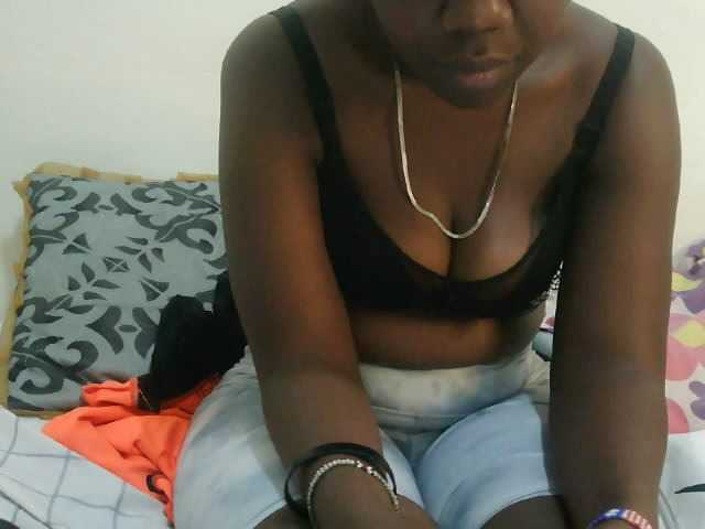 Blackdoll1 live webcam show