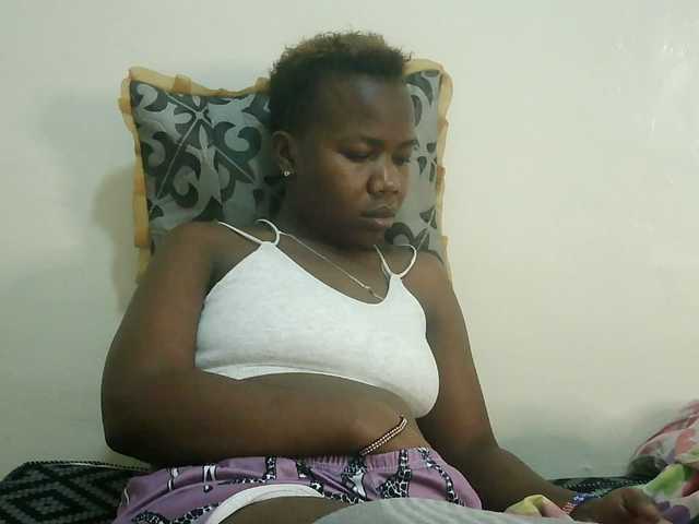 Blackdoll1 live cam on BongaCams