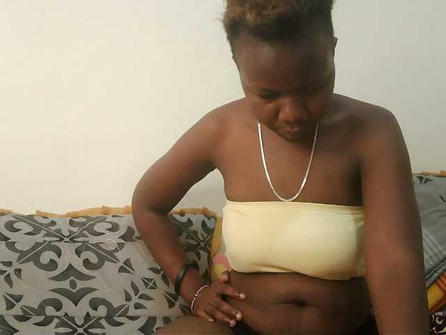 Blackdoll1 live cam on BongaCams