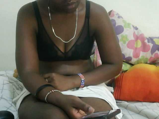 Blackdoll1 live cam on BongaCams
