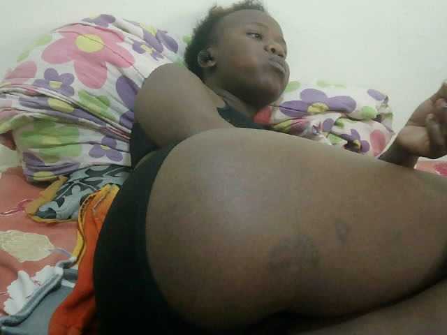 Blackdoll1 live cam on BongaCams