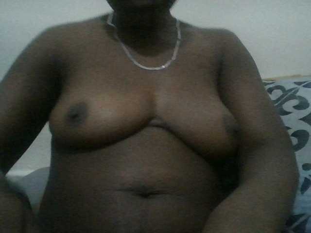 Blackdoll1 live cam on BongaCams