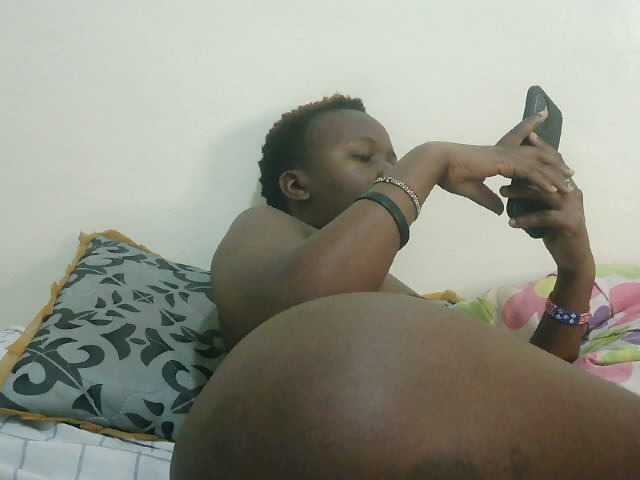 Blackdoll1 live cam on BongaCams