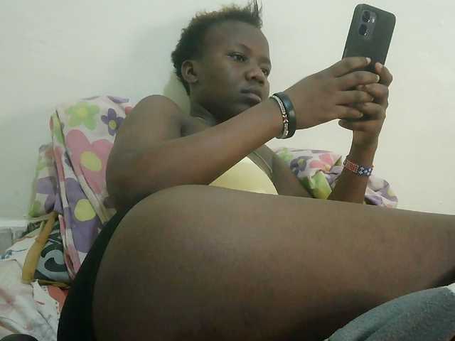 Blackdoll1 live cam on BongaCams