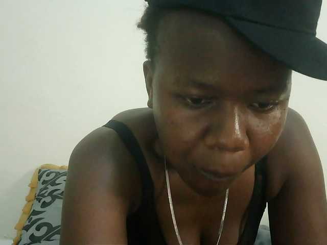 Blackdoll1 live cam on BongaCams