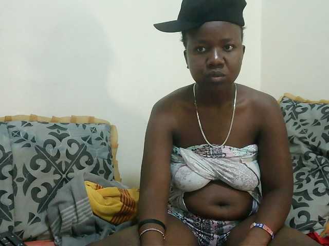 Blackdoll1 live cam on 