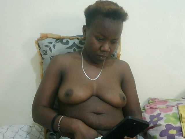 Blackdoll1 live cam on BongaCams