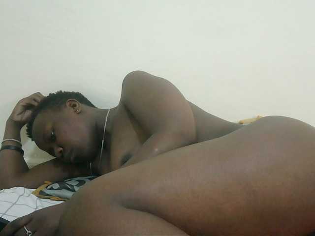 Blackdoll1 live cam on BongaCams