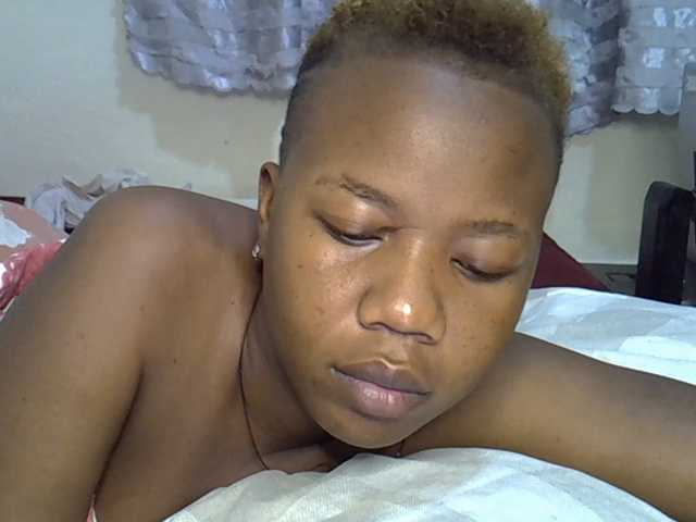 Blackdoll1 live cam on BongaCams