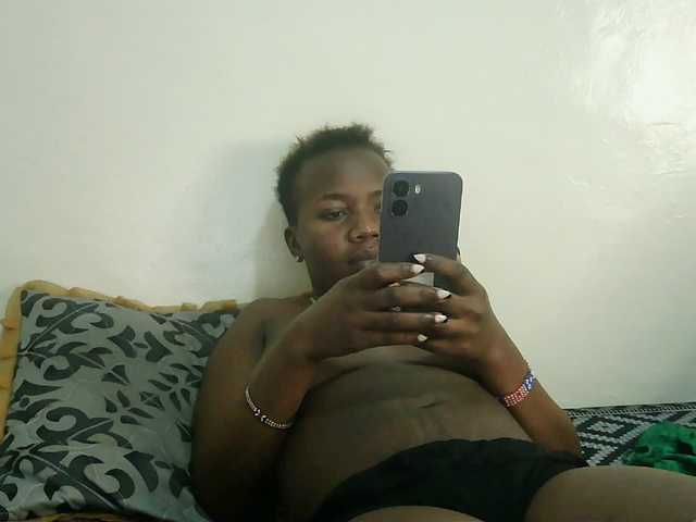 Blackdoll1 live cam on BongaCams